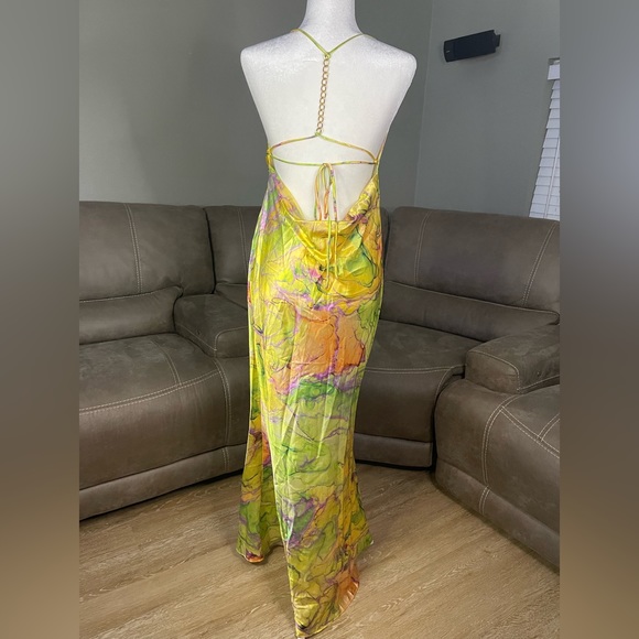 🔥NWT Vici Miami Nights Satin Cowl Neck Maxi Dress M
Sexy Summer Date Party Event - Picture 13 of 16